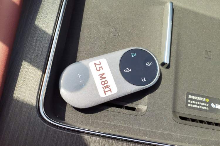 Used Hima AITO M8 2025 Extended-Range Ultra Version 53.4 kWh 5-Seater Edition
