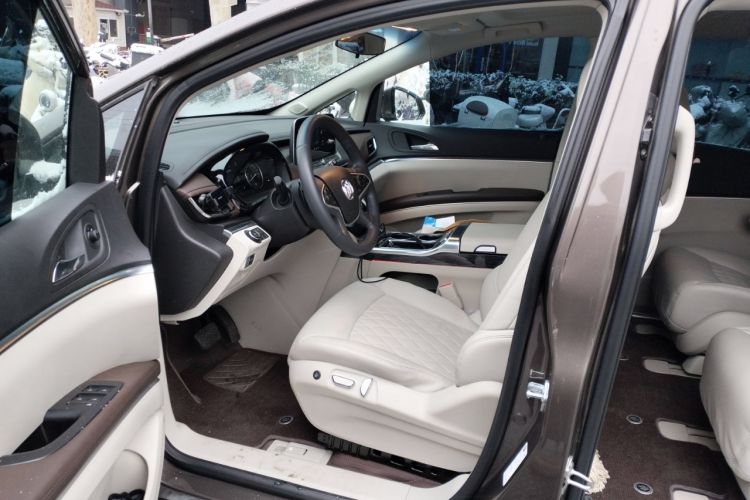 Used Buick GL8 2023 Land Executive Class Smart Enjoyment Model
