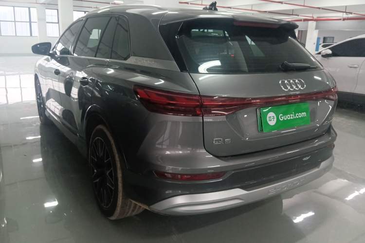 Used Audi Q5 e-tron 2023 40 e-tron Starry Edition Mecha Kit