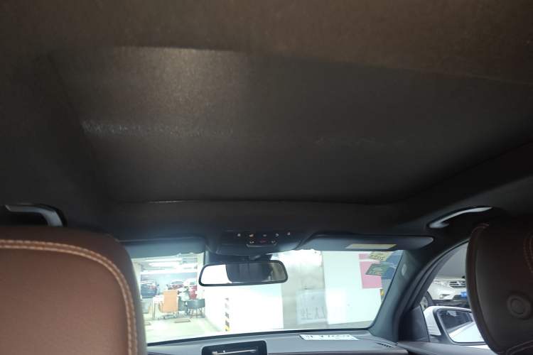 Used Mercedes-Benz GLC 2017 GLC 260 4MATIC Luxury Model