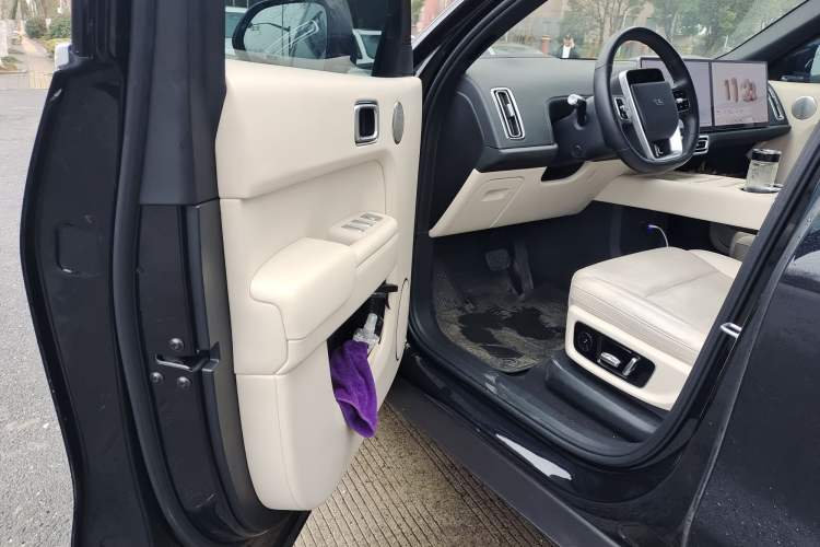 Used Li Auto L8 2023 Pro Model