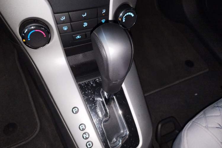 Used Chevrolet Cruze 2013 1.8L SE AT
