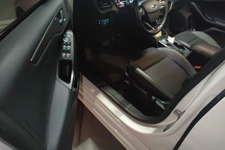 Used Ford Focus 2020 Hatchback EcoBoost 180 Automatic Trend Edition