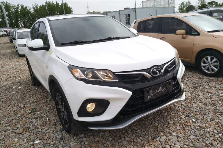 Used Soueast DX3 2022 1.5L Manual Luxury Version Front Right 45 Deg