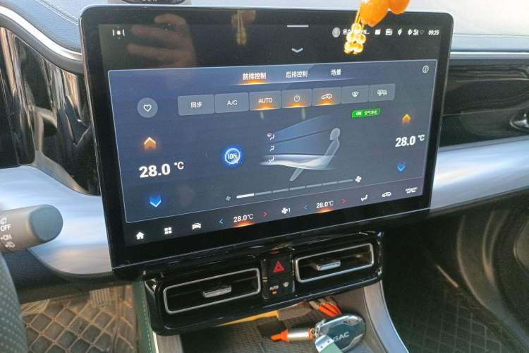 Used GAC Trumpchi GS8 2022 Linghang Series 2.0 TGDI Two-Wheel-Drive Luxury Smart Connectivity Version (7 Seats)
