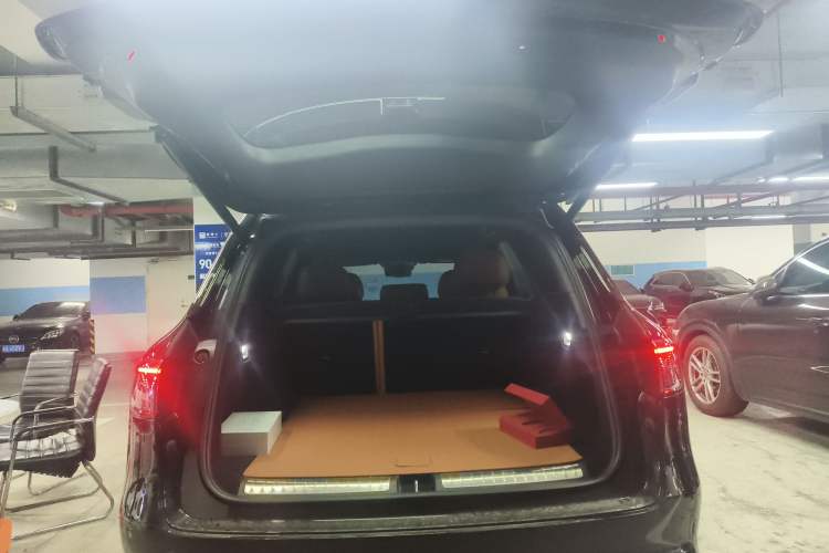 Used Hima AITO M8 2025 Extended-Range Max Version 37 kWh 5-Seater Trunk