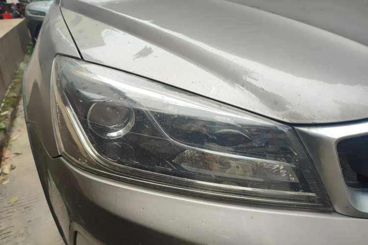 Used Geely Auto Vision S1 2018 1.4T CVT FENGXING Model Right Front Headlight