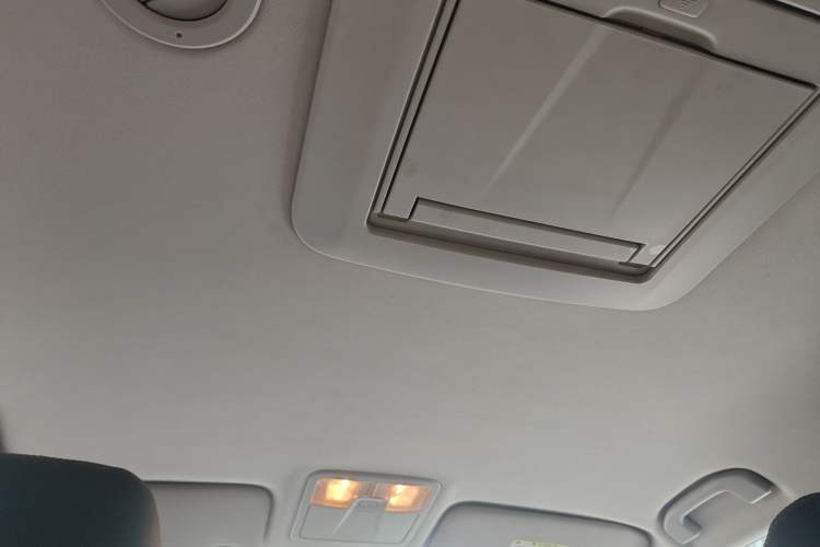 Used Isuzu mu-X 2017 3.0T Four-Wheel Drive Automatic Luxury 7-Seater China V Emission Standard
