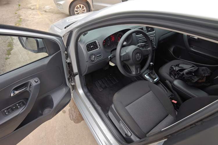 Used Volkswagen Polo 2013 1.4L Automatic Comfort Edition