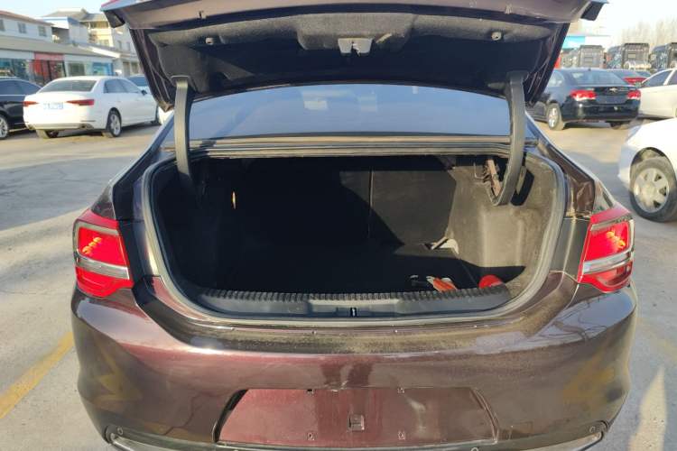 Used DS 5LS 2014 1.6T Luxury Edition THP160
