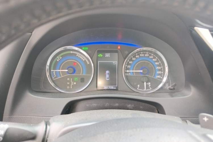 Used Toyota Corolla 2018 Dual-Engine 1.8L E-CVT Smart Edition
