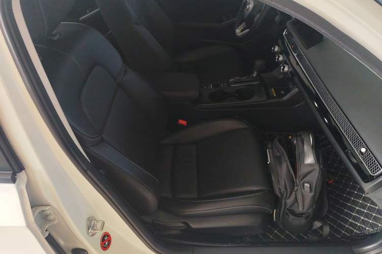 Used Honda Civic 2022 240TURBO CVT Dynamic Control Version
