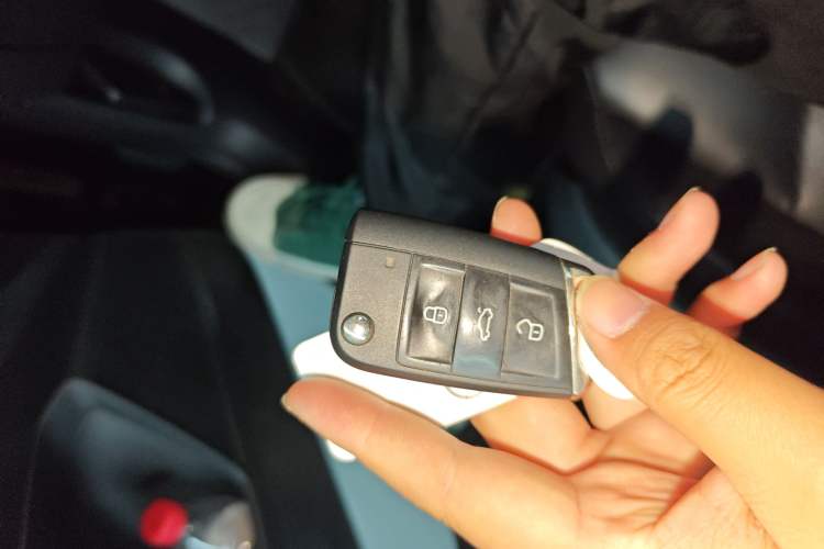 Used Volkswagen Tharu 2019 280TSI Two-Wheel Drive Flagship Version China VI Standard Vehicle Key