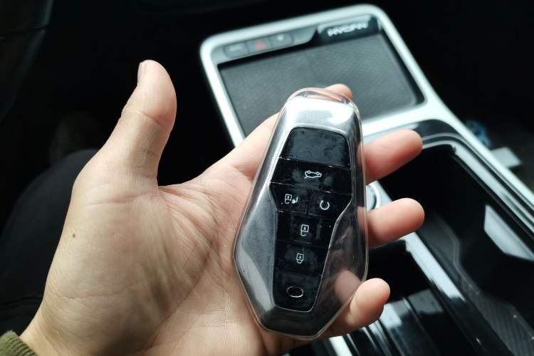 Used Hycan Z03 2022 510 km Range Trendy Cool Version 135 kW 64.23 kWh Vehicle Key