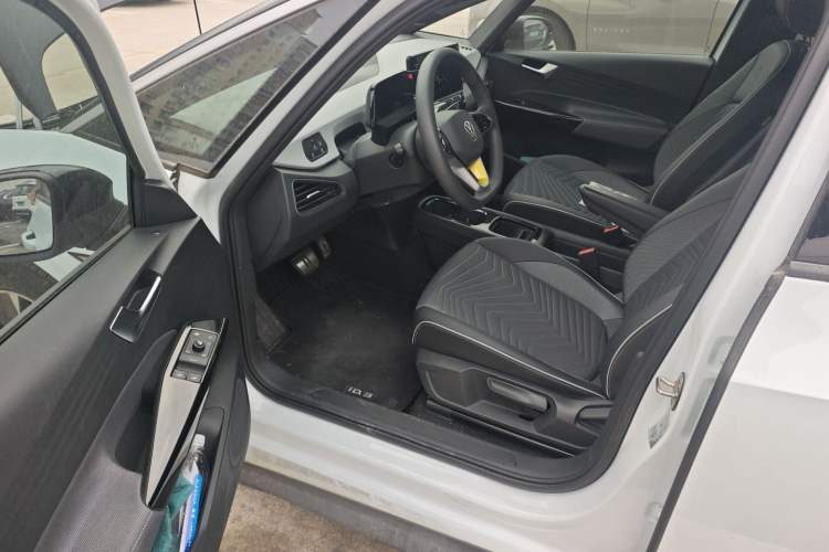 Used Volkswagen ID.3 2023 Pure Smart Edition
