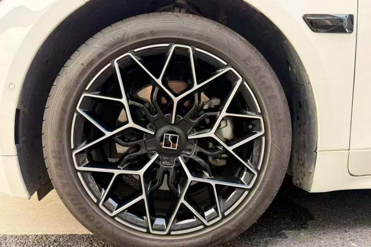 Used Zeekr 001 2025 WE Edition 100 kWh Rear-Wheel Drive