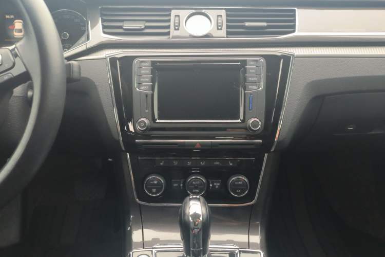 Used Volkswagen Passat 2016 330TSI DSG Prestige Edition
