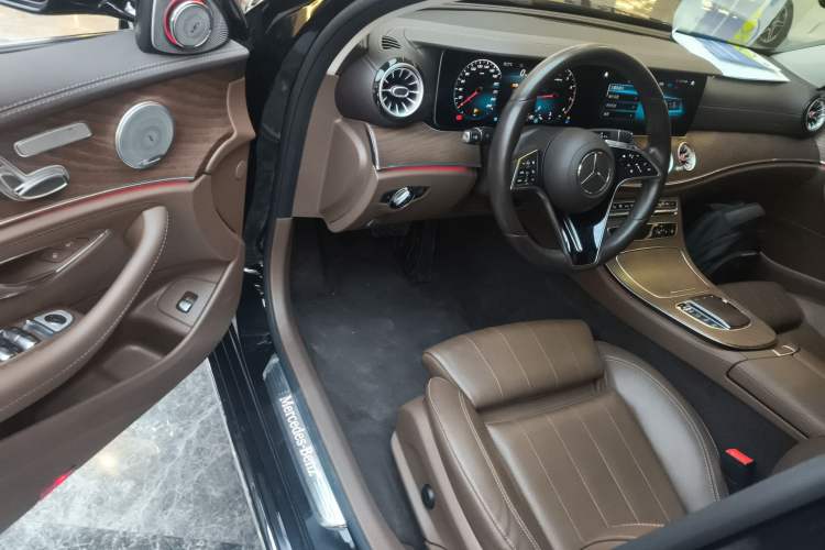 Used Mercedes-Benz E-Class 2021 Facelift E 260 L