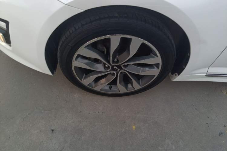 Used Kia K5 2015 2.0L Automatic LUX