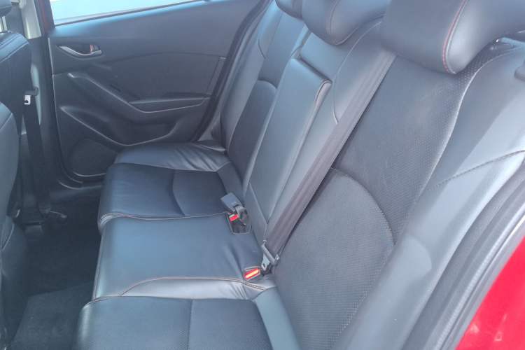 Used Mazda Mazda 3 Axela 2017 Sedan 1.5L Automatic Comfort Model Emission Standard China V
