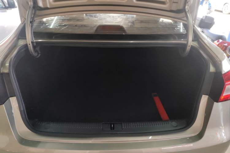 Used Roewe 360 2017 1.5L Automatic Luxury Edition