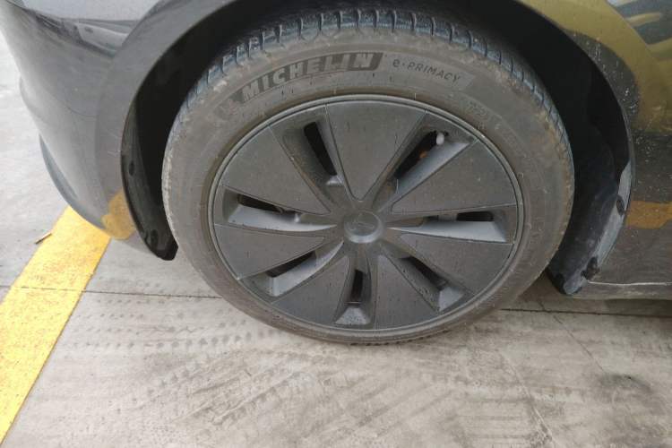 Used Tesla Model 3 2023 Rear-Wheel-Drive Version
