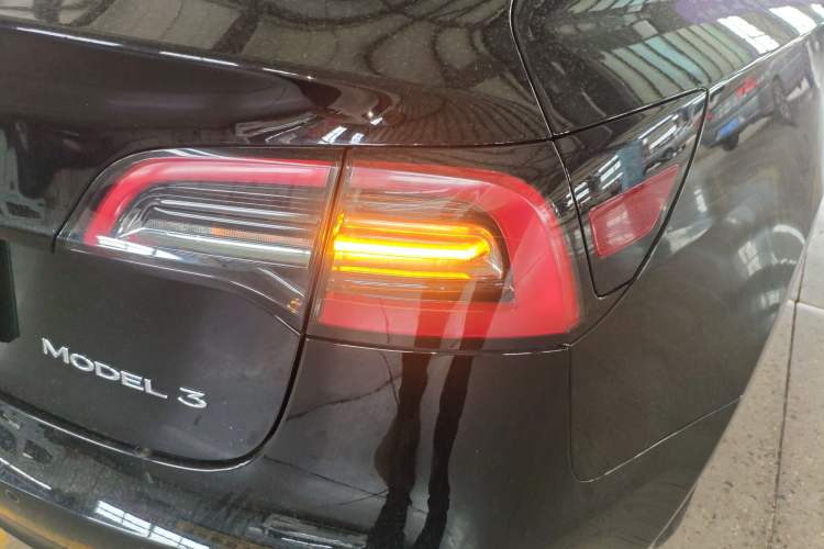 Used Tesla Model 3 2022 Rear-Wheel-Drive Version Right Rear Taillight