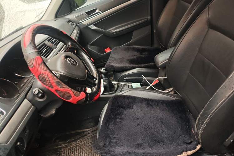 Used Volkswagen Lavida 2015 1.6L Manual Comfort Edition Left Front Seat