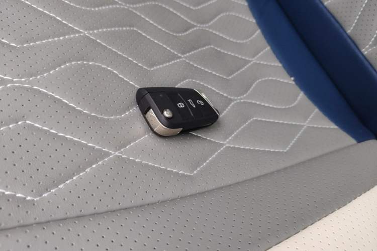 Used Volkswagen Tayron 2022 380TSI Four-Wheel Drive R-Line Connected Version Vehicle Key