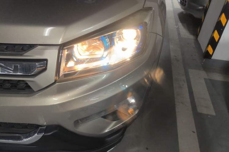 Used Changan CS75 2014 1.8T Automatic Prestige Model China IV Standard
