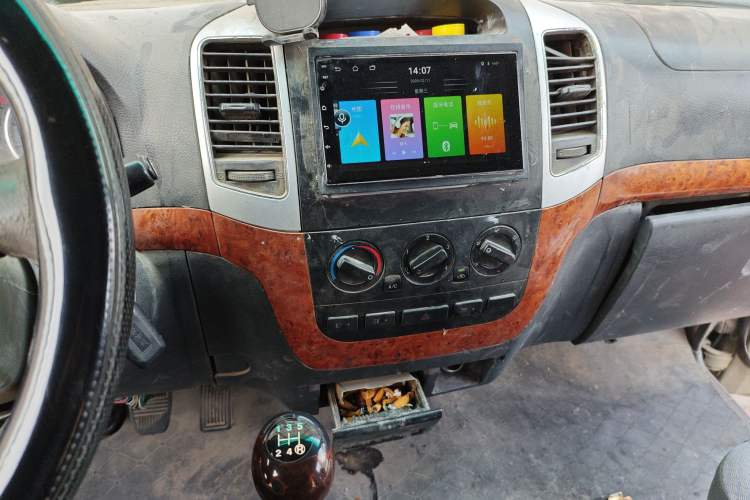 Used Golden Dragon Hiace 