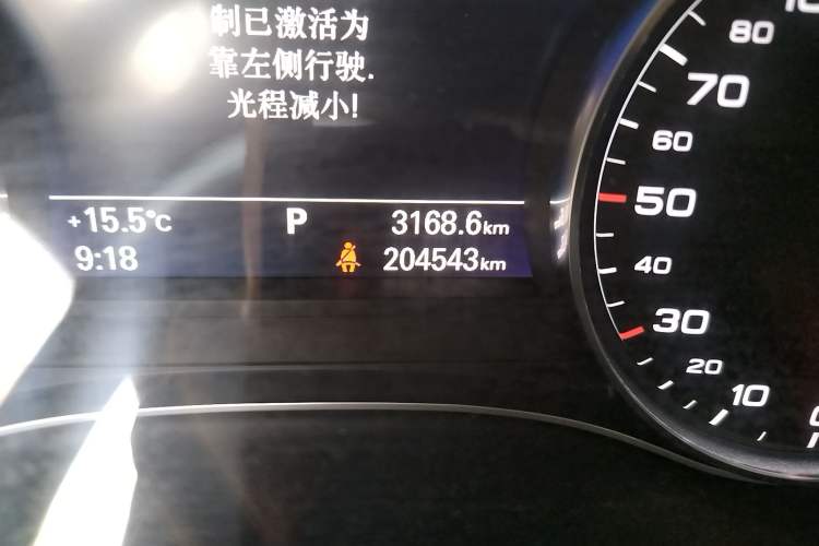 Used Audi A6L 2018 30th Anniversary Edition 35 TFSI Fashion Model Odometer Close Up