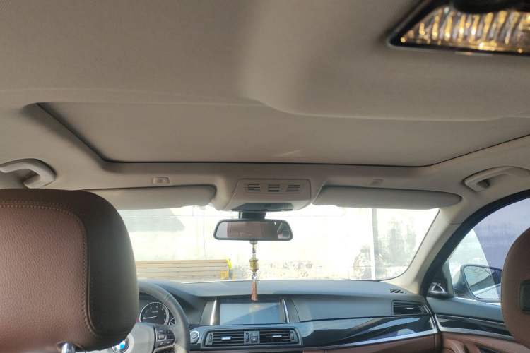 Used BMW 5 Series 2014 520i Elegant Edition