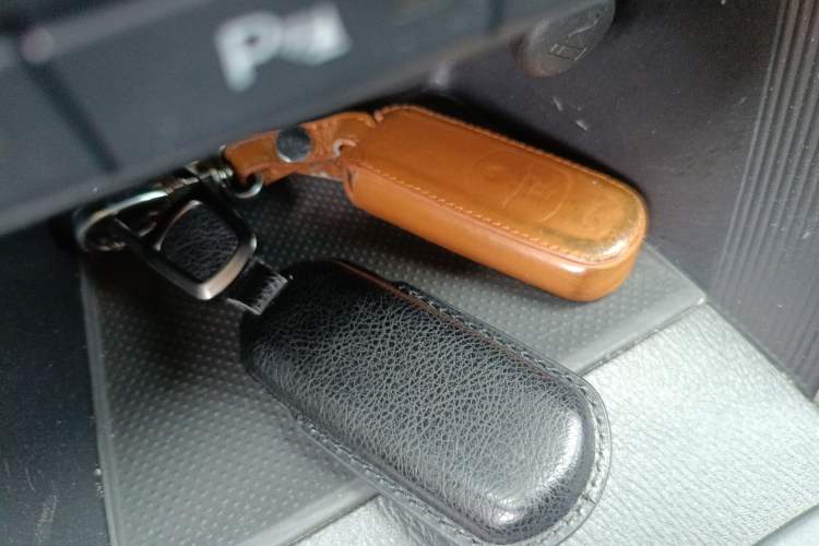 Used Mazda CX-5 2013 2.5L Automatic 4x4 Luxury Version
