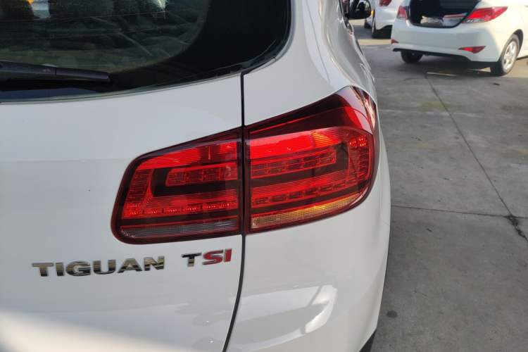 Used Volkswagen Tiguan 2015 1.8TSI Automatic Two-Wheel Drive Trend Edition Right Rear Taillight