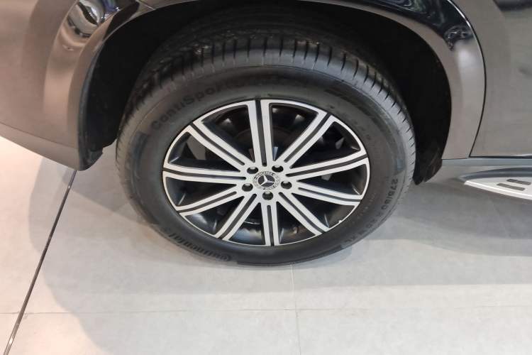 Used Mercedes-Benz GLE Coupe 2020 GLE 350 4MATIC Coupe SUV Luxury Model Right Rear Wheel Hub