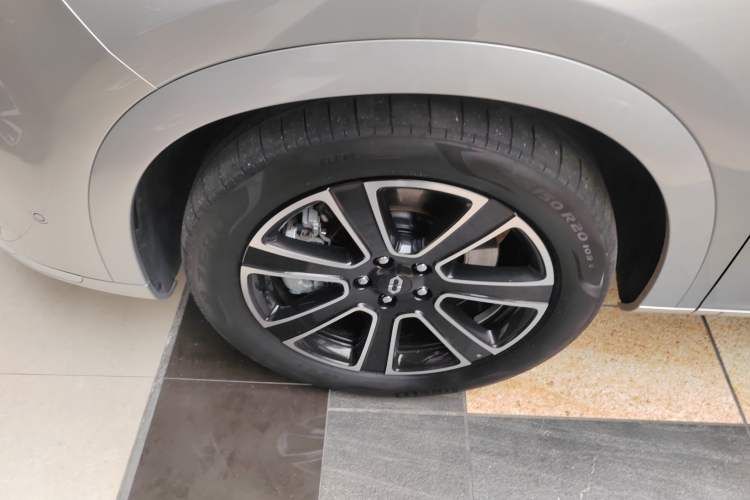 Used Hima AITO M7 2024 1.5T Intelligent Drive 4WD Ultra Version 5 Seats