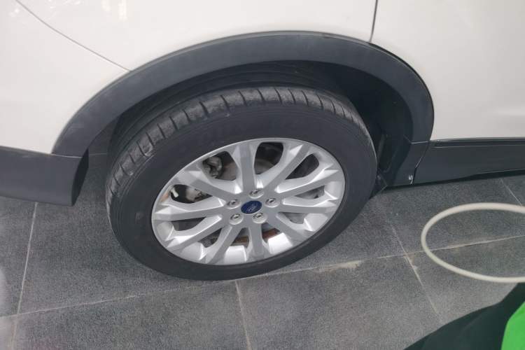 Used Ford Kuga 2015 1.5L GTDi Two-Wheel-Drive Comfort Model