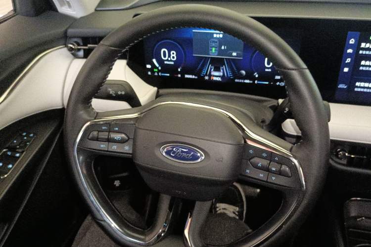 Used Ford EVOS 2022 EcoBoost 245 Style Edition Steering Wheel