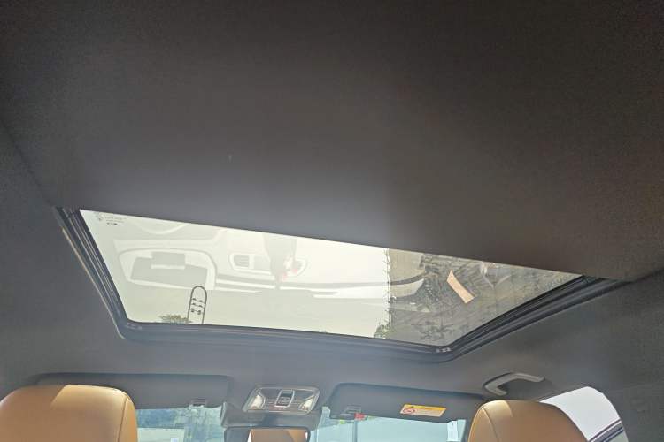 Used GAC Trumpchi ES9 2024 PHEV with 143 km Max Headliner