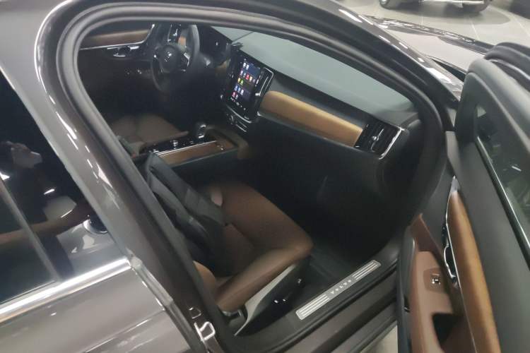 Used Volvo S90 2022 B5 Zhiyi Luxury Edition Right Front Seat