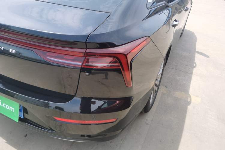 Used Bestune B70 2023 Third Generation 1.5T Automatic Enjoyment Version Right Rear Taillight