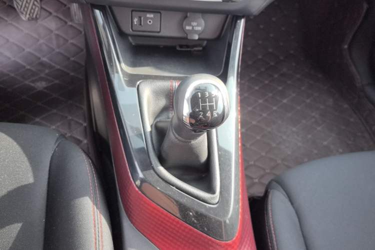 Used Nissan Lannia 2016 1.6L Manual Cool Edition