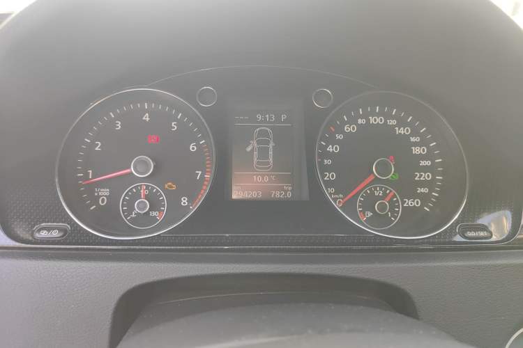 Used Volkswagen Magotan 2012 Revised 1.8TSI Luxury Version Instrument Cluster