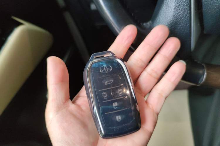 Used Toyota Alphard 2018 Revised Version 3.5L Luxury Edition Vehicle Key