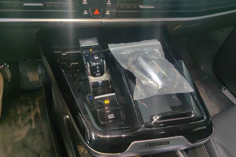 Used Volkswagen Talagon 2024 380TSI All-Wheel Drive Luxury Prestige Pro 7-Seater Gear Lever