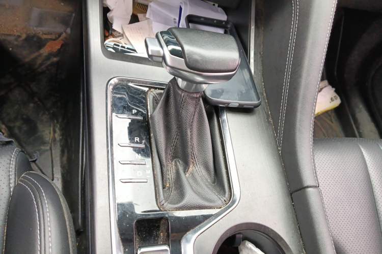 Used CHANGAN CS75 PLUS 2020 1.5T Automatic Luxury Version Gear Lever