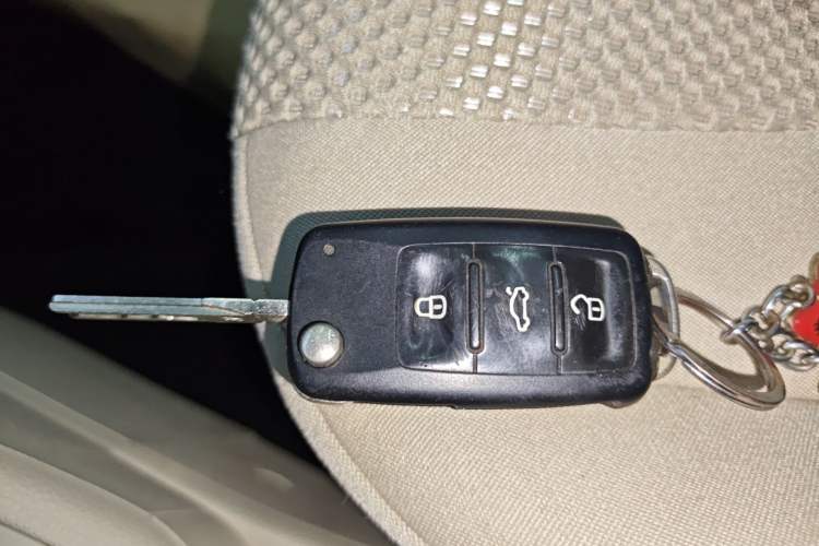 Used Volkswagen Bora 2012 1.6L Automatic Fashion Edition Vehicle Key