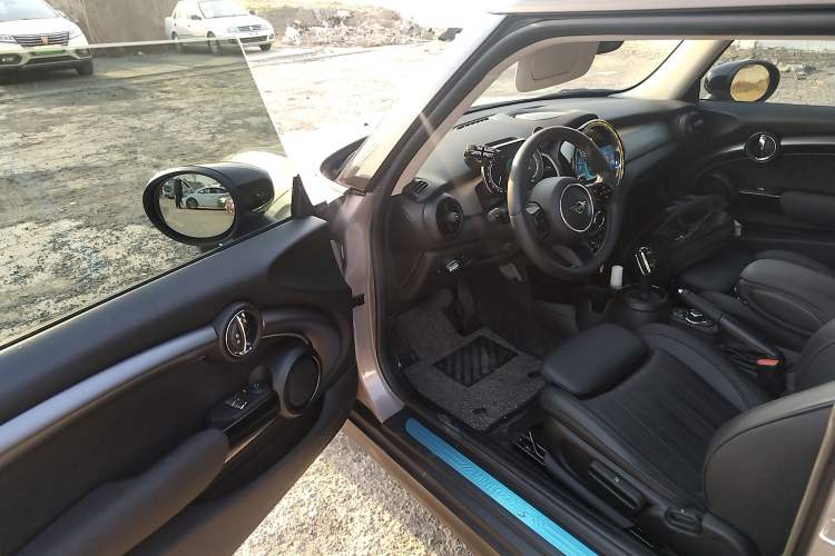 Used MINI MINI 2022 Updated 2.0T COOPER S Artist