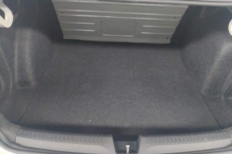 Used Volkswagen Santana 2021 1.5L Automatic Fashion Edition Trunk